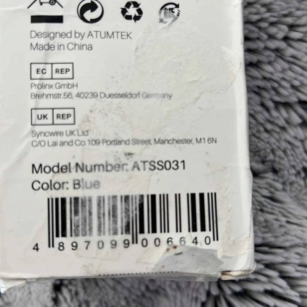 NWT Atumek Bluetooth Selfie Stick Pro